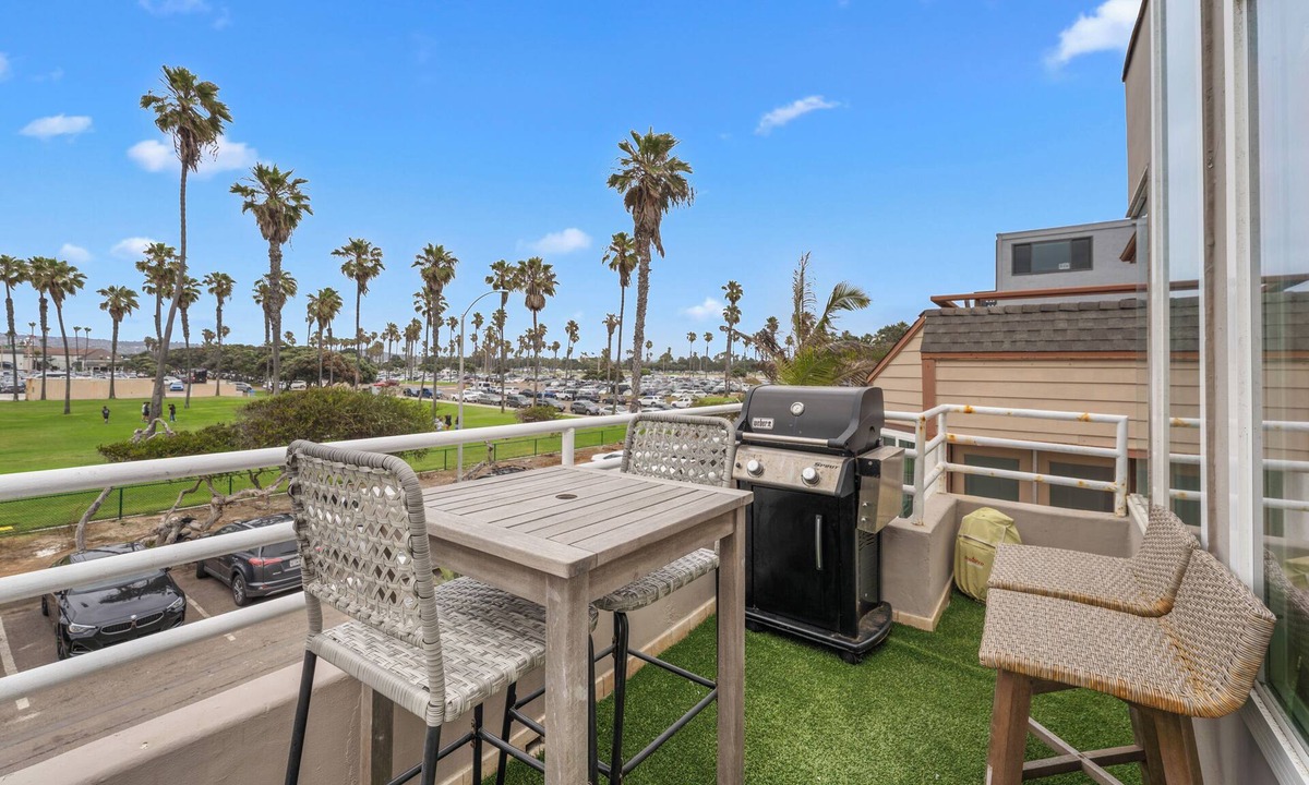 San Diego House | Spacious 4-bedroom house, Ocean Views, Mission Beach, Belmont Park, Parking