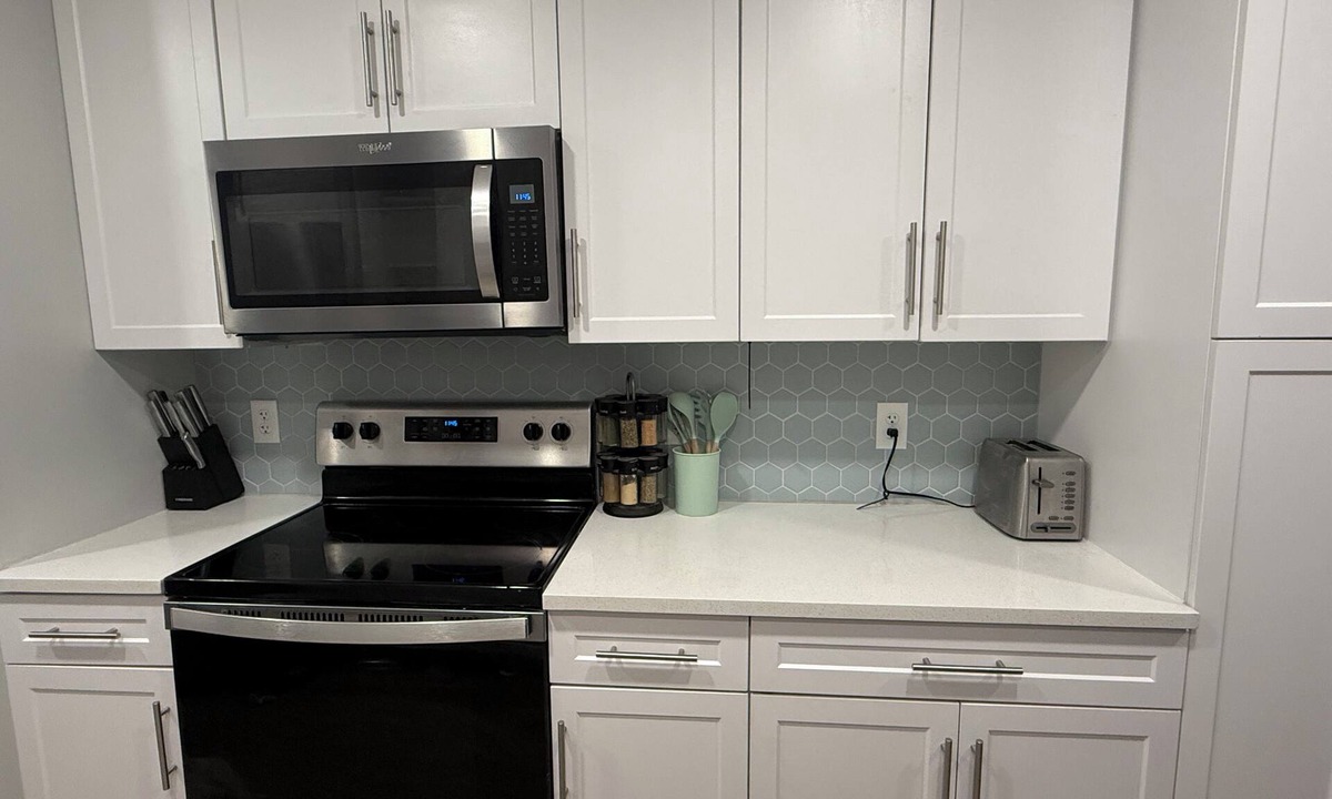 Magna House | Spacious 5-bedroom house within 15 mins of Salt Lake City airport