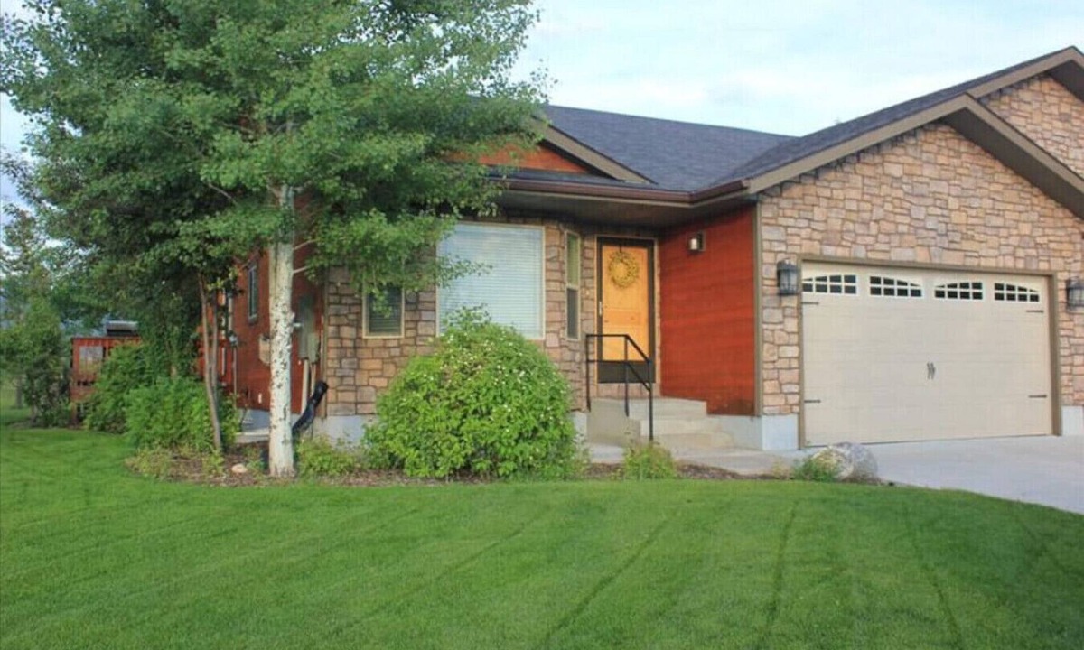 Driggs House | Spacious 6 Br Townhome Near Ski Hill Road