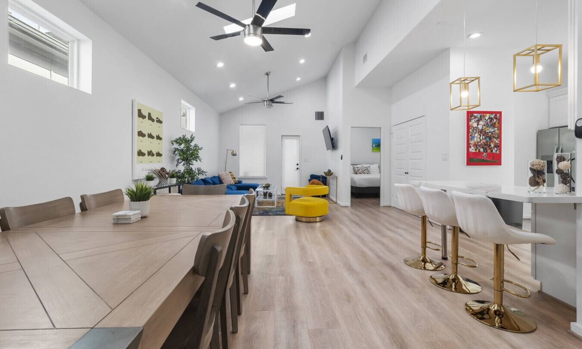 Washington Ave./ Memorial Park House | Spacious 7BR/7BA Home Retreat Central Houston