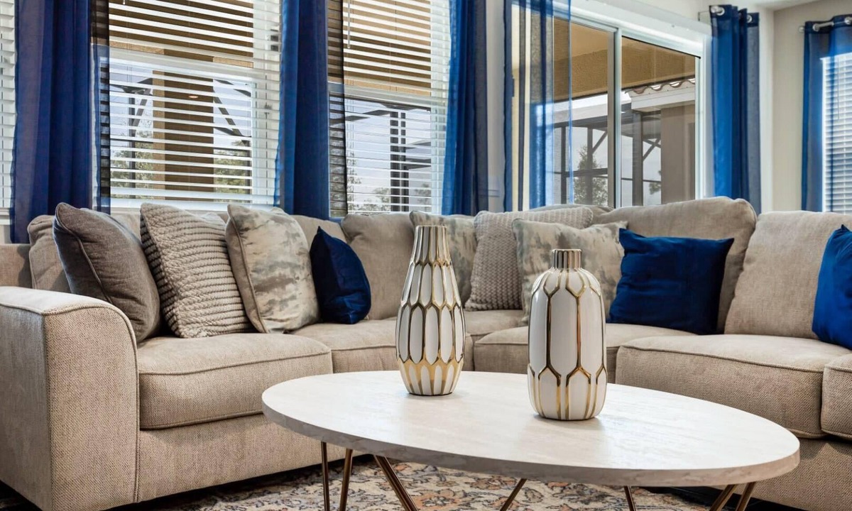Loughman House | Spacious 7BR Solterra Getaway w/Pool & Spa