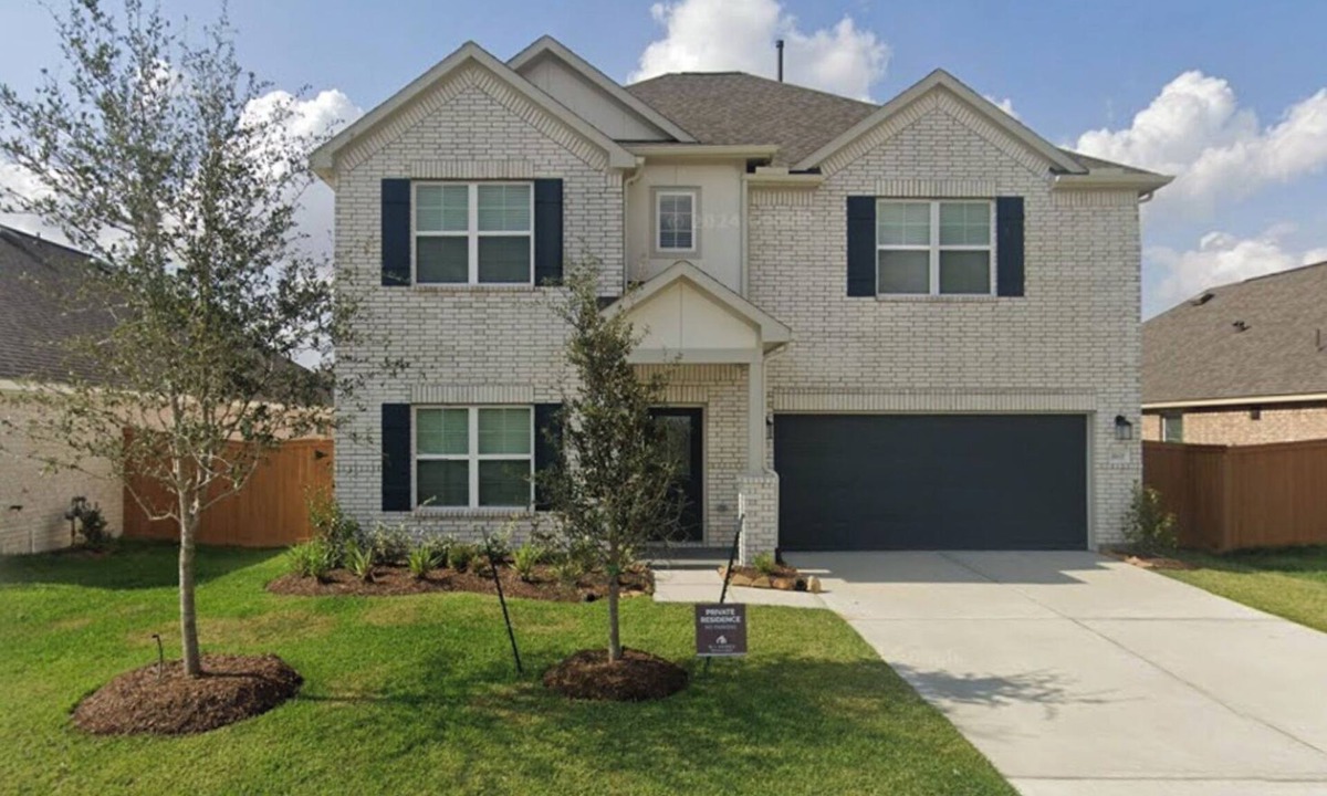 Cypress House | Spacious and elegant 5-bedroom, 3.5-bathroom home nestled in a vibrant community