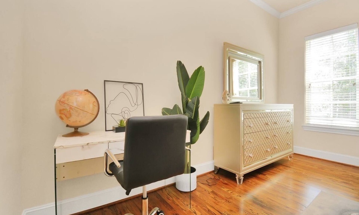 Spring Branch Central House | Spacious and Lux 2 BR With Game Room & Hot Tub + Gated Community