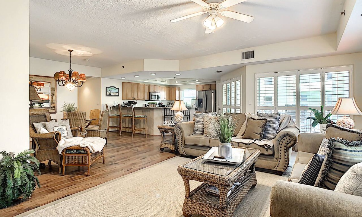 New Smyrna Beach Condo | Spacious Corner Condo | Balcony overlooking Nature preserve! OW10-307