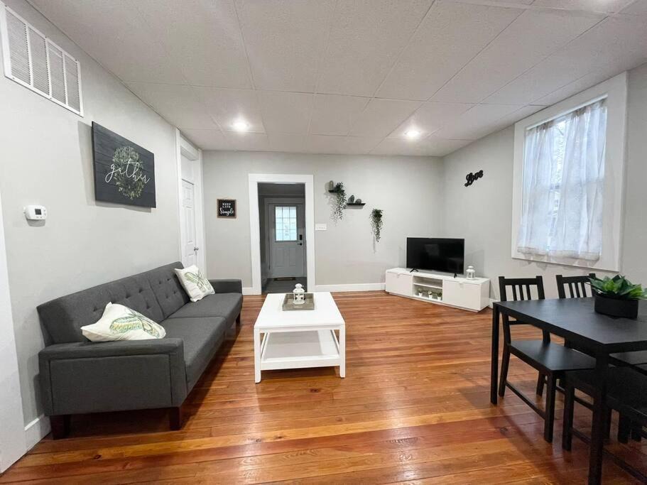 Franklin House | Spacious Home in Downtown Franklin