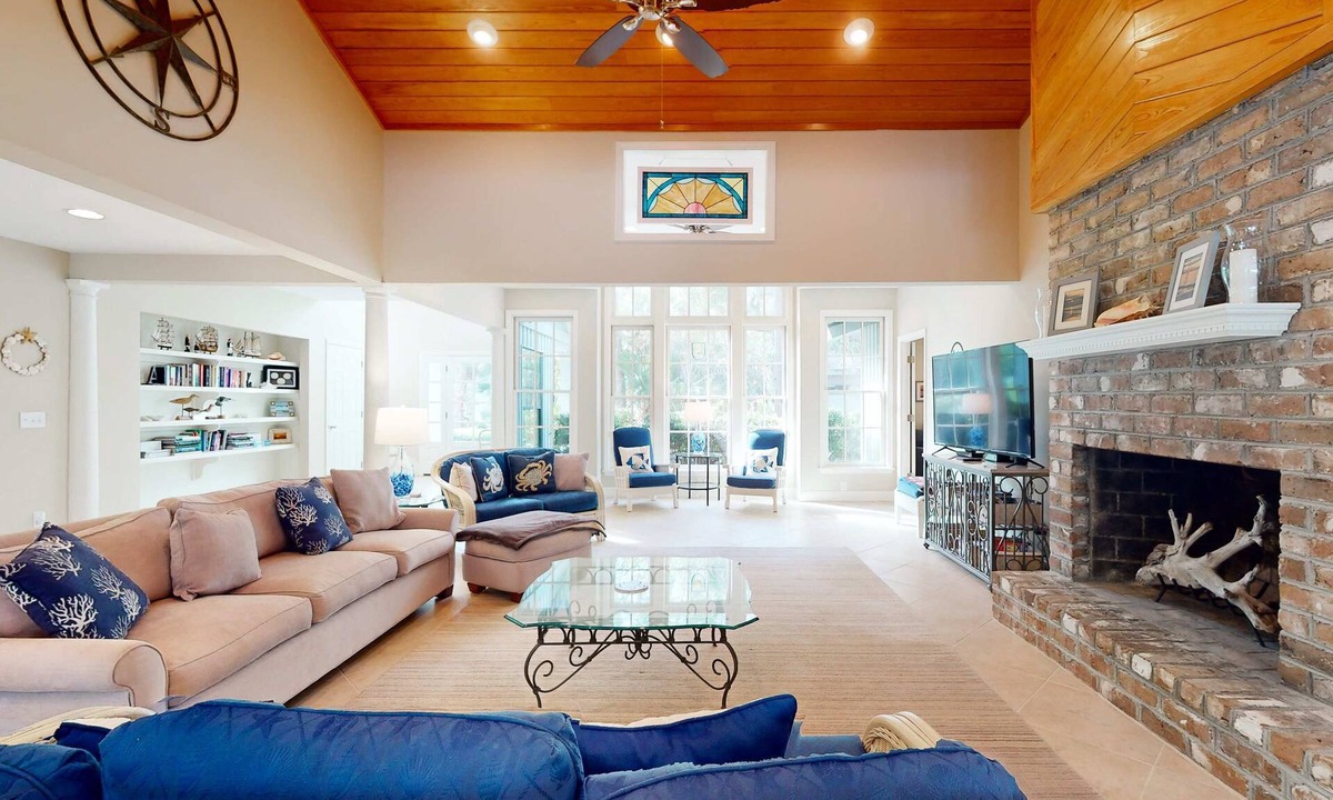 Oceanside House | Spacious Home with Private Pool, Game Room, & Big Backyard - Great for Groups
