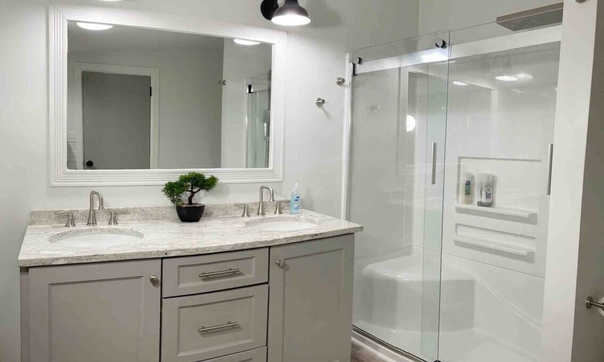 Denver House | Spacious & Inviting Home in Denver, NC