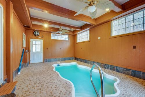 Mount Mourne House | Spacious Mooresville Home w/Lake Norman View!