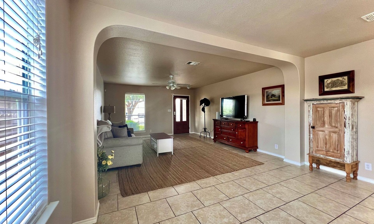 New Braunfels House | Spacious Ponderosa-Minutes from Gruene & Shopping!