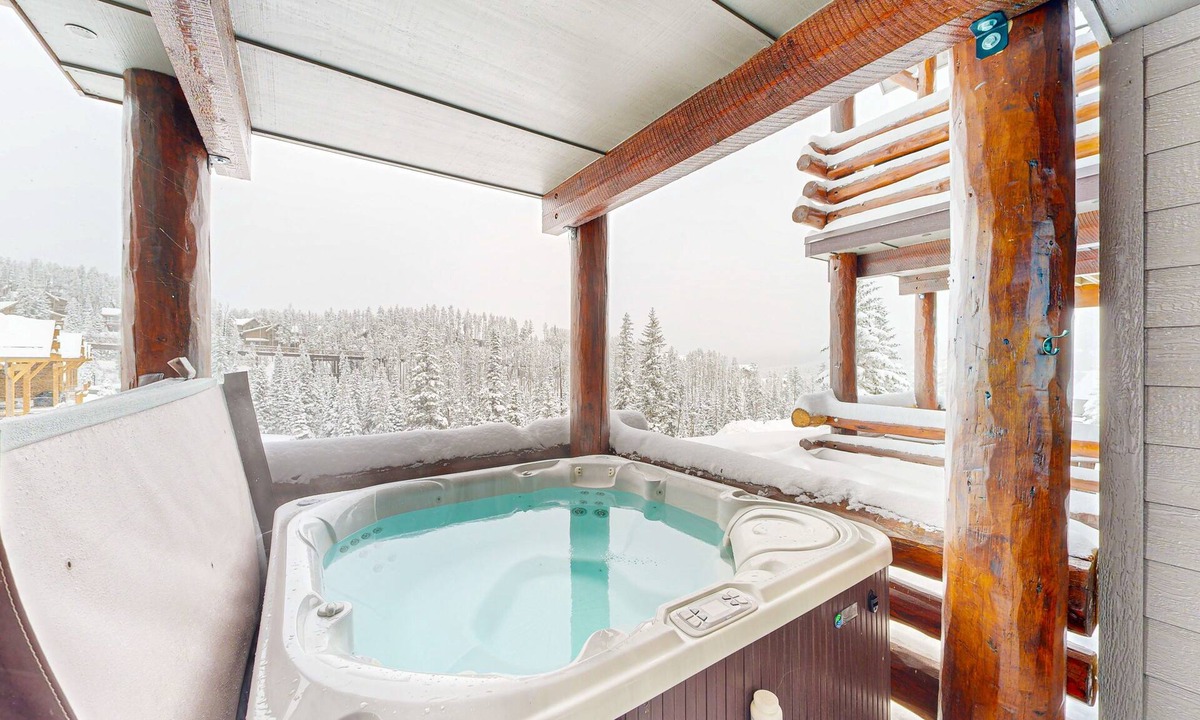 Saddle Ridge House | Spacious ski-in/ski-out townhome located in Moonlight Basin with private hot tub