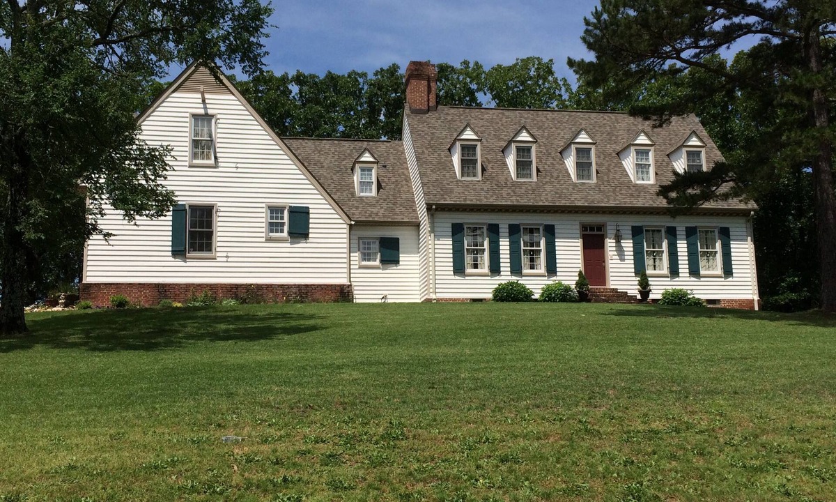 Hot Springs House | Special Rates-Enjoy Hot Springs in Our Colonial Williamsburg Reproduction Home