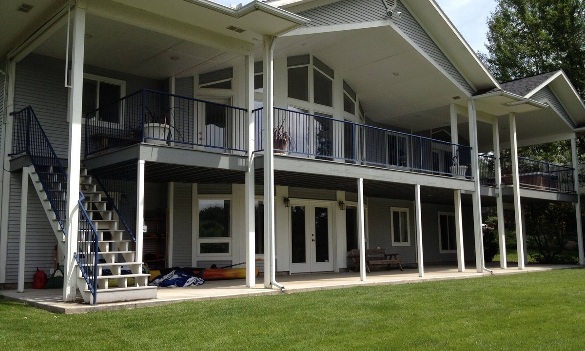 Spokane Valley House | SPECTACULAR WATERFRONT!