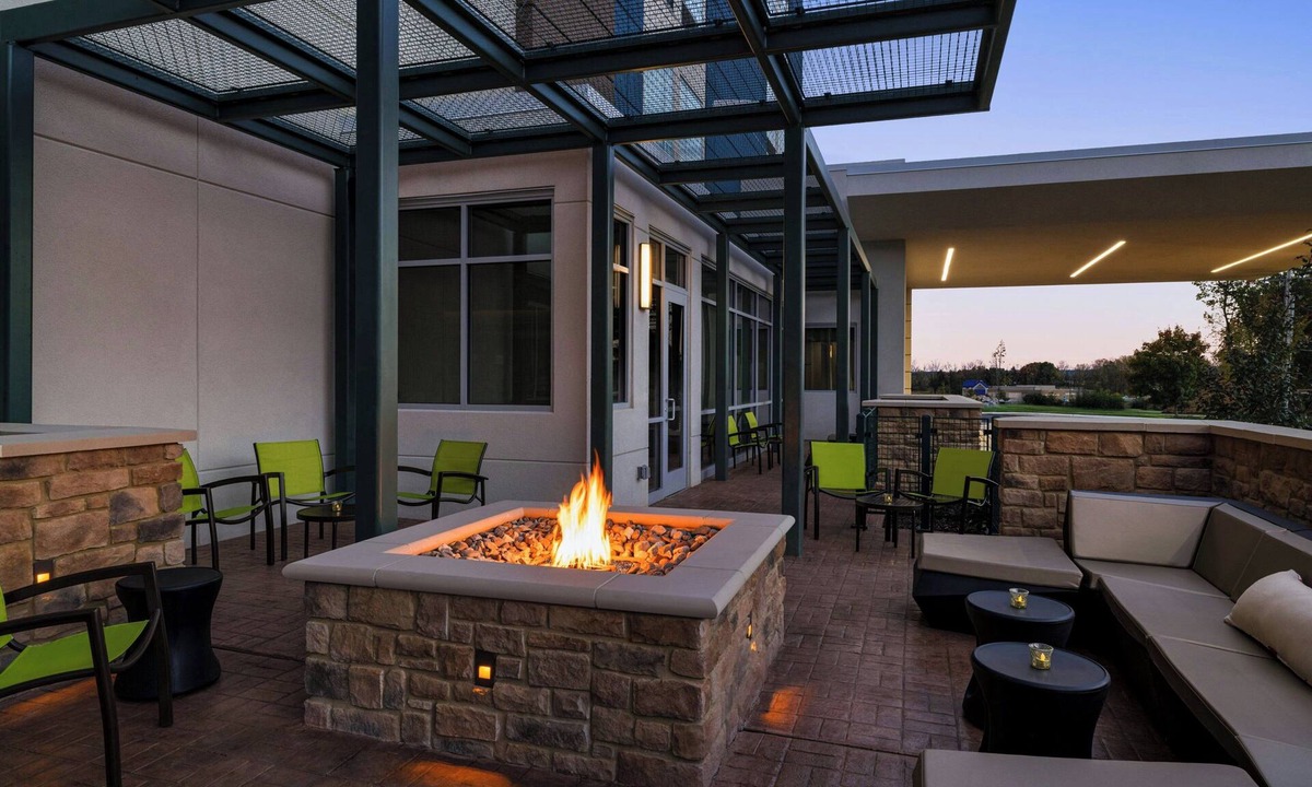 Easton Hotel | SpringHill Suites® by Marriott® Easton PA