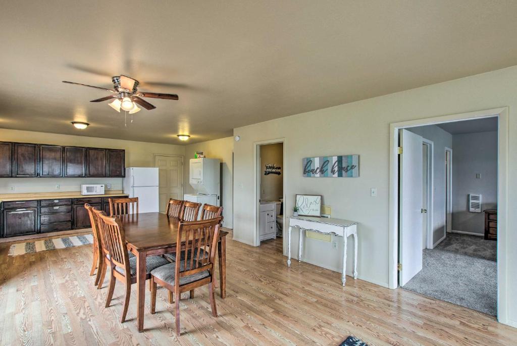St. Charles Apartment | St Charles Condo - 6 Miles to North Beach Park!