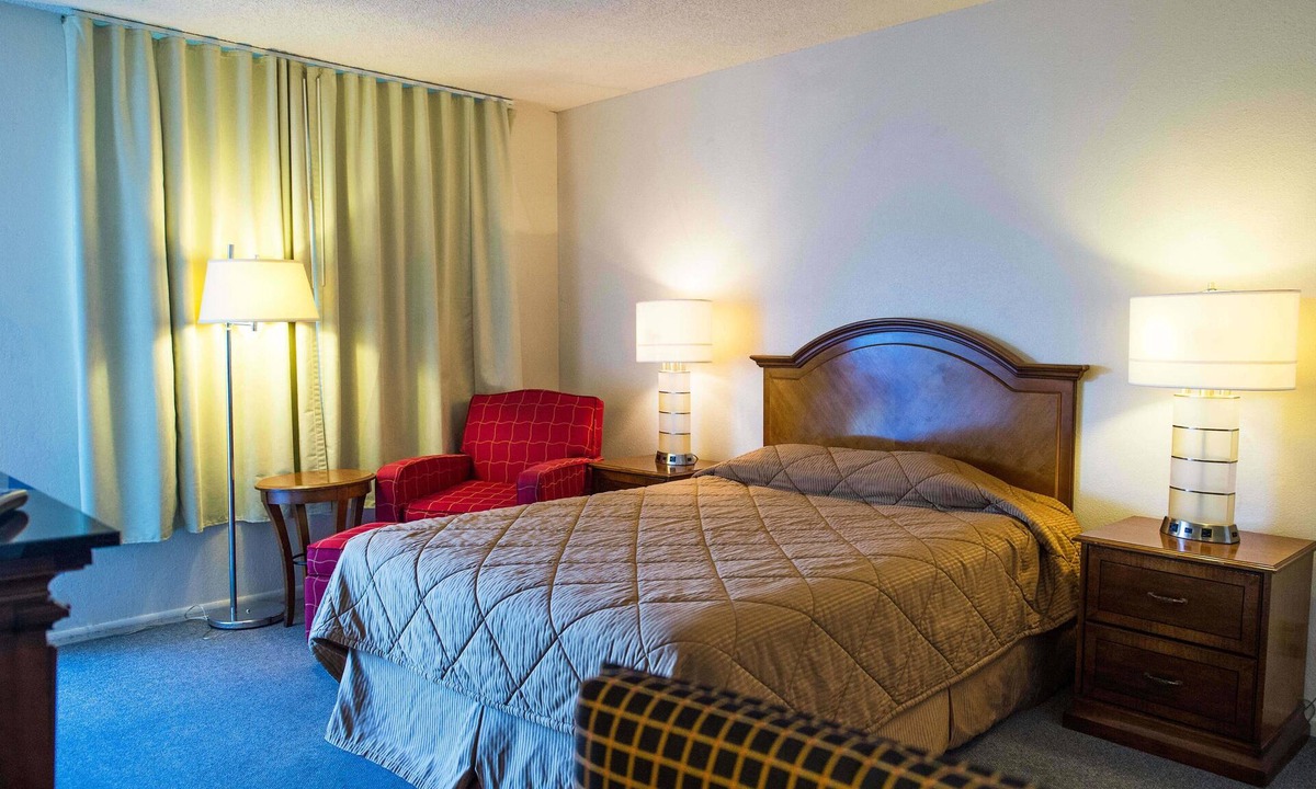 Downtown Hotel | Stardust Motel Redding
