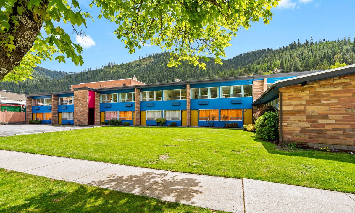 Wallace Hotel | Stardust Motel Wallace