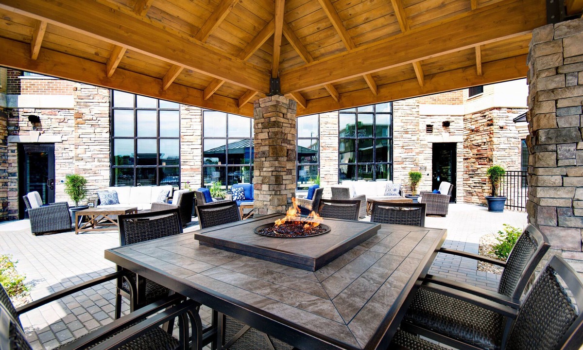 Sterling Heights Hotel | Staybridge Suites Sterling Heights - Detroit by IHG