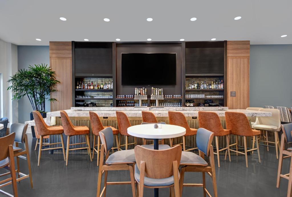 The Galleria Hotel | Staybridge Suites - Houston - Galleria Area by IHG