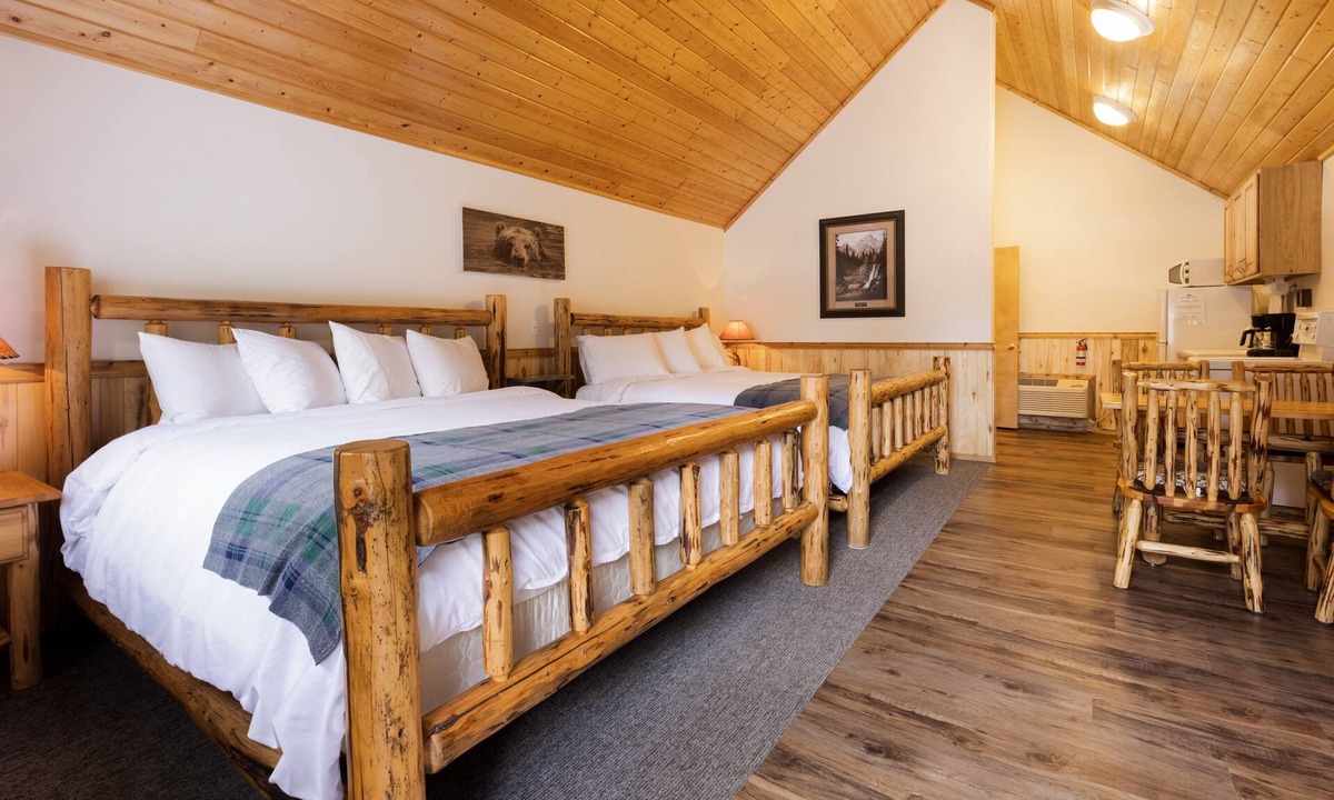 Fourplex Horse | Whitefish