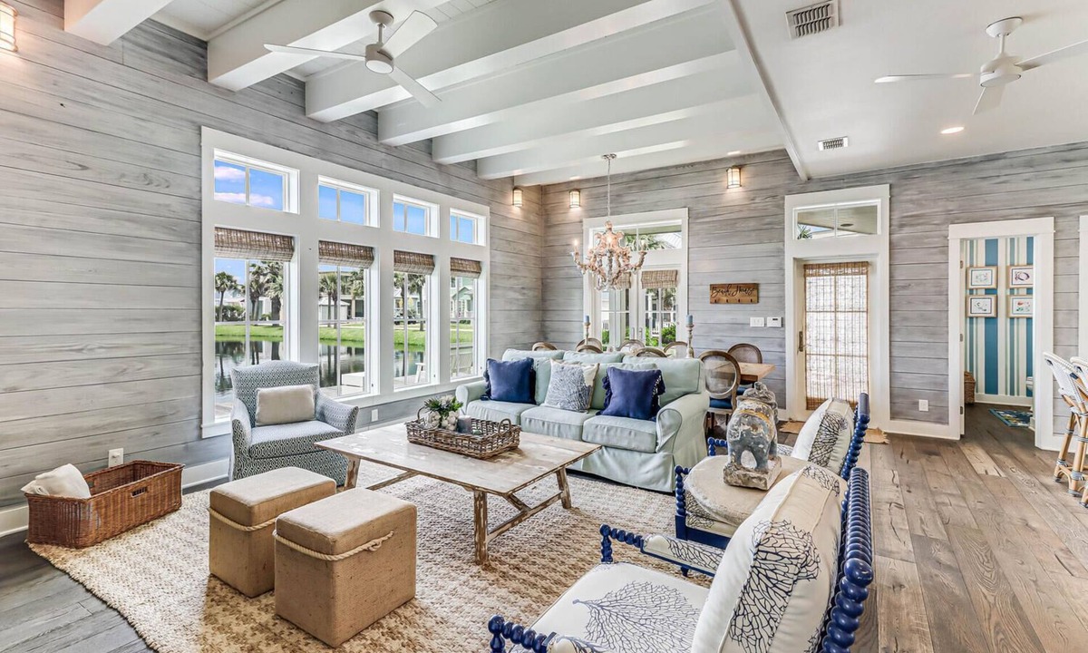 Cinnamon Shore House | Stunning Cinnamon Shore Home w/Lake View & Access to Resort-Like Amenities