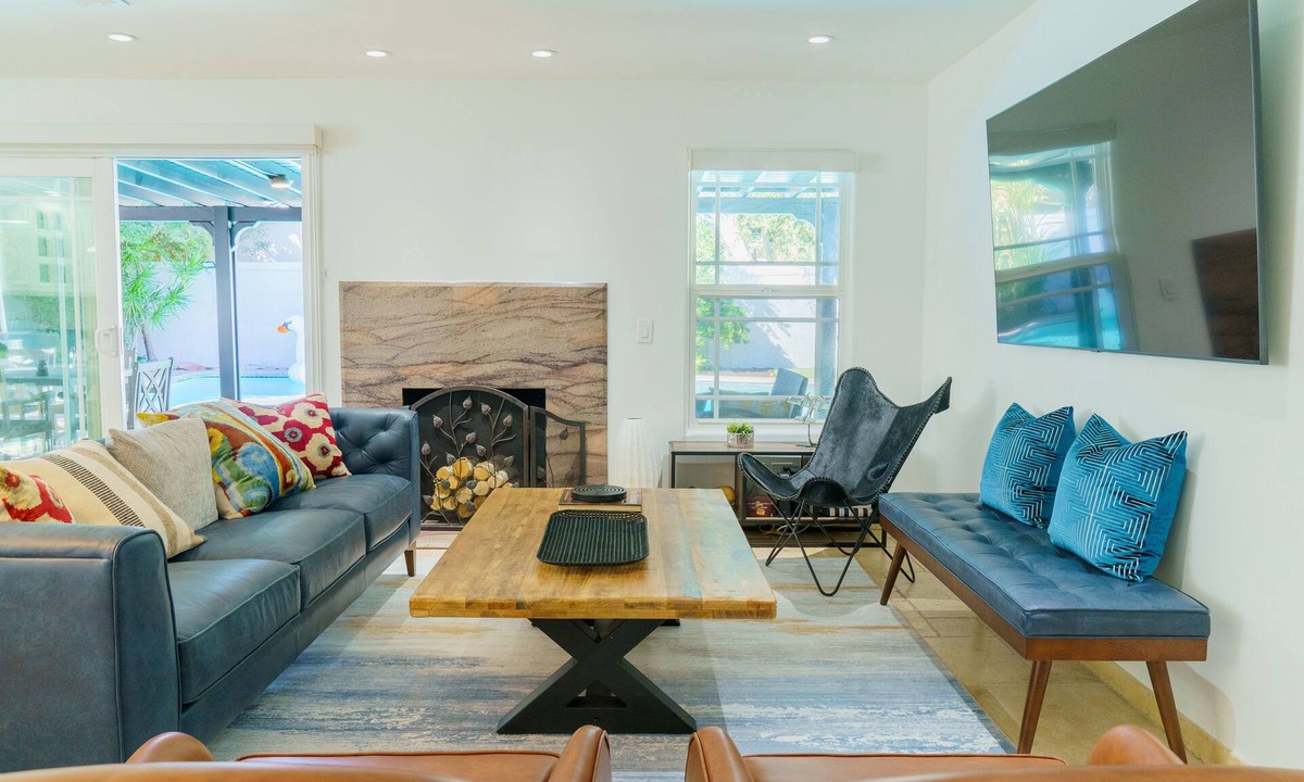 West Hills House | Stunning Luxury Home + Private Pool & Spa