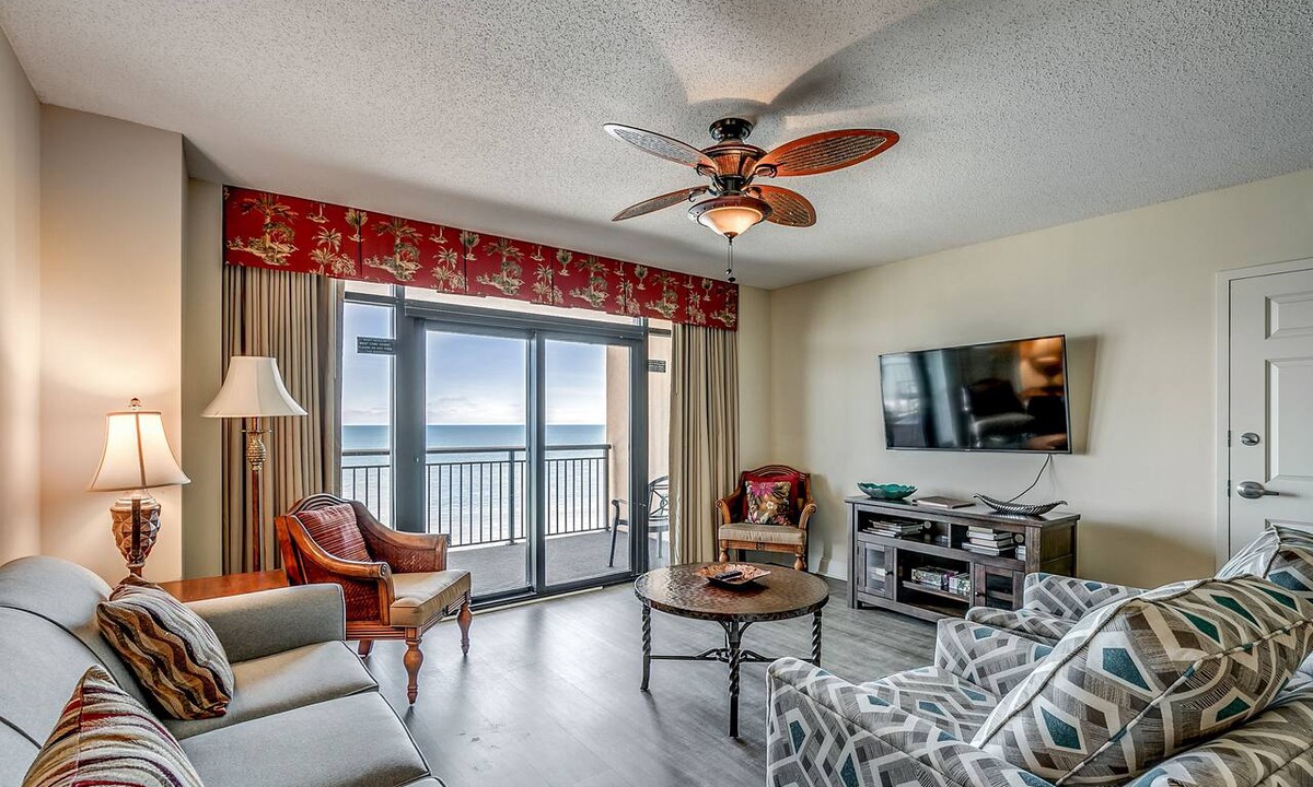 Myrtle Beach Condo | 🏖️Stunning Ocean Views | Pools + Hot Tub | The Island 910/920🏖️