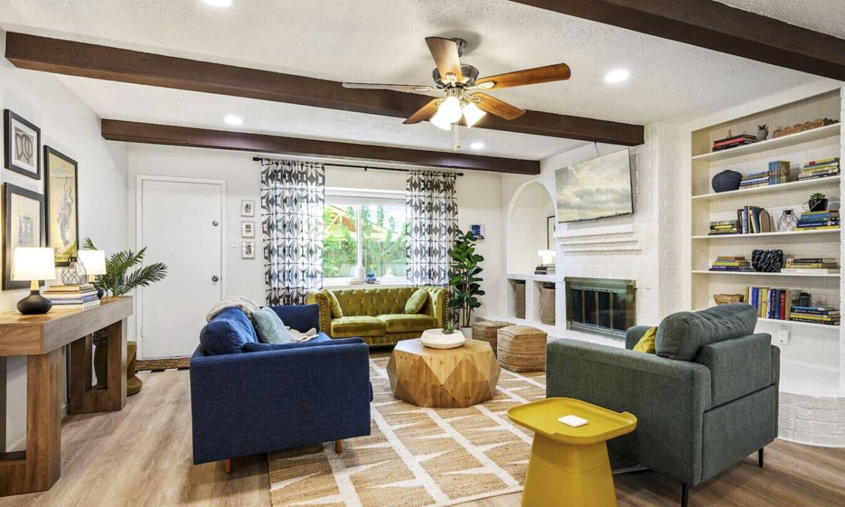 Atascocita House | Stylish Home + Community Pool near IAH & Downtown Humble!