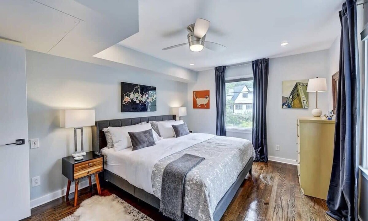 Cherry Condo | Stylish Myers Park 1BR King Condo | Queens Rd