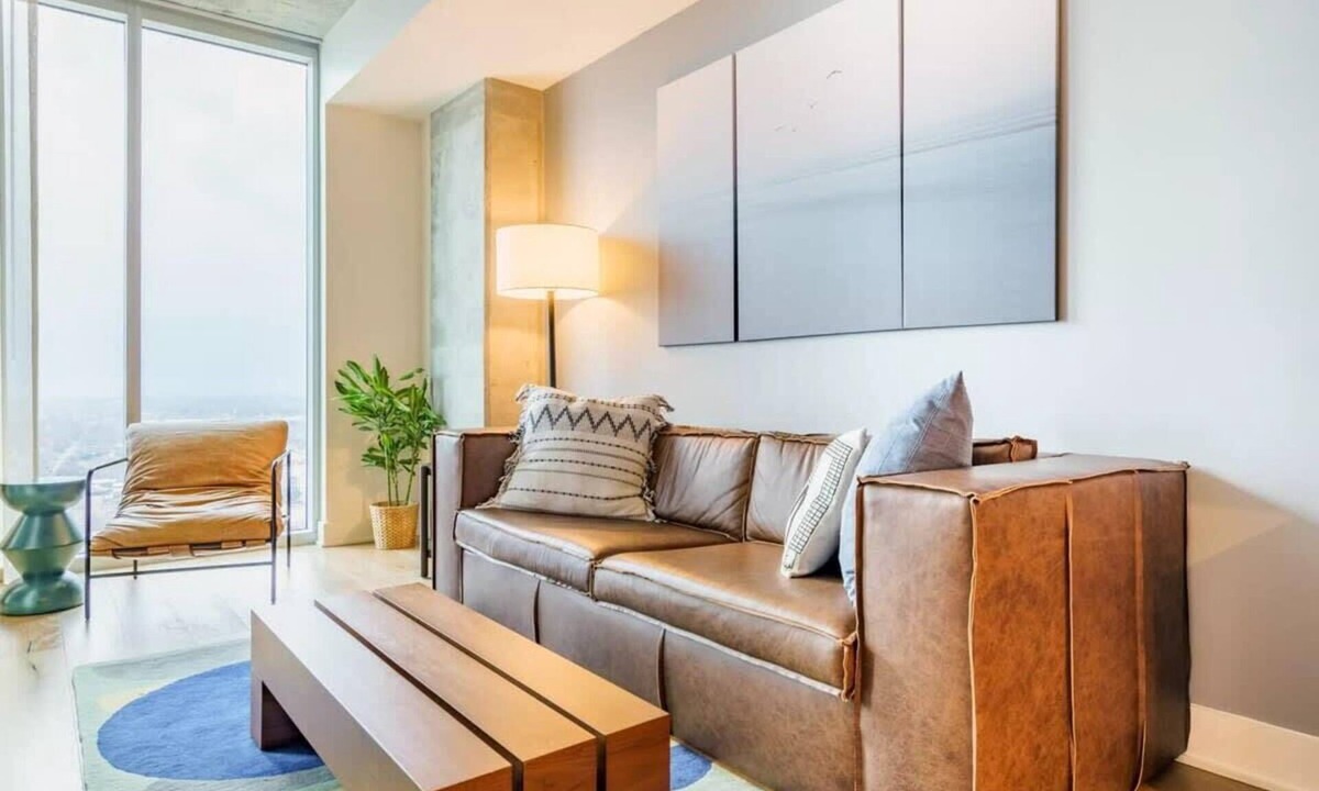 Rainey Street Historic District Apartment | Stylish Nativo I Modern 1 BDR Apt in Austin