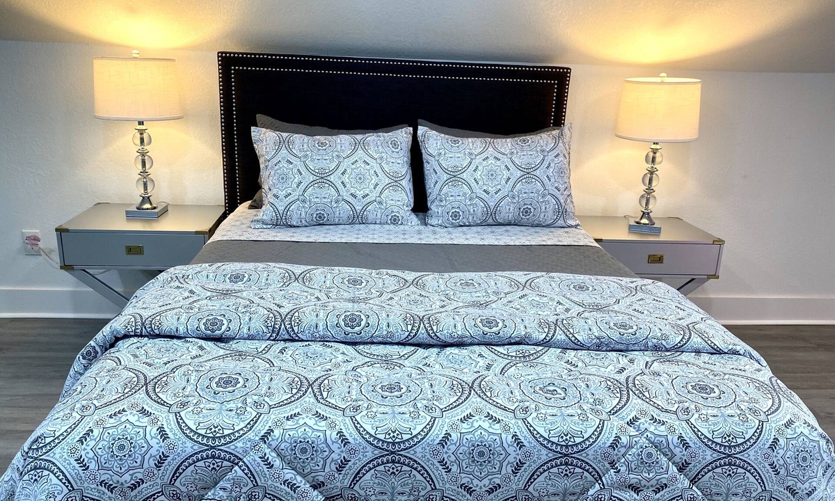 Greater East End Apartment | Stylish Studio with personal Entrance