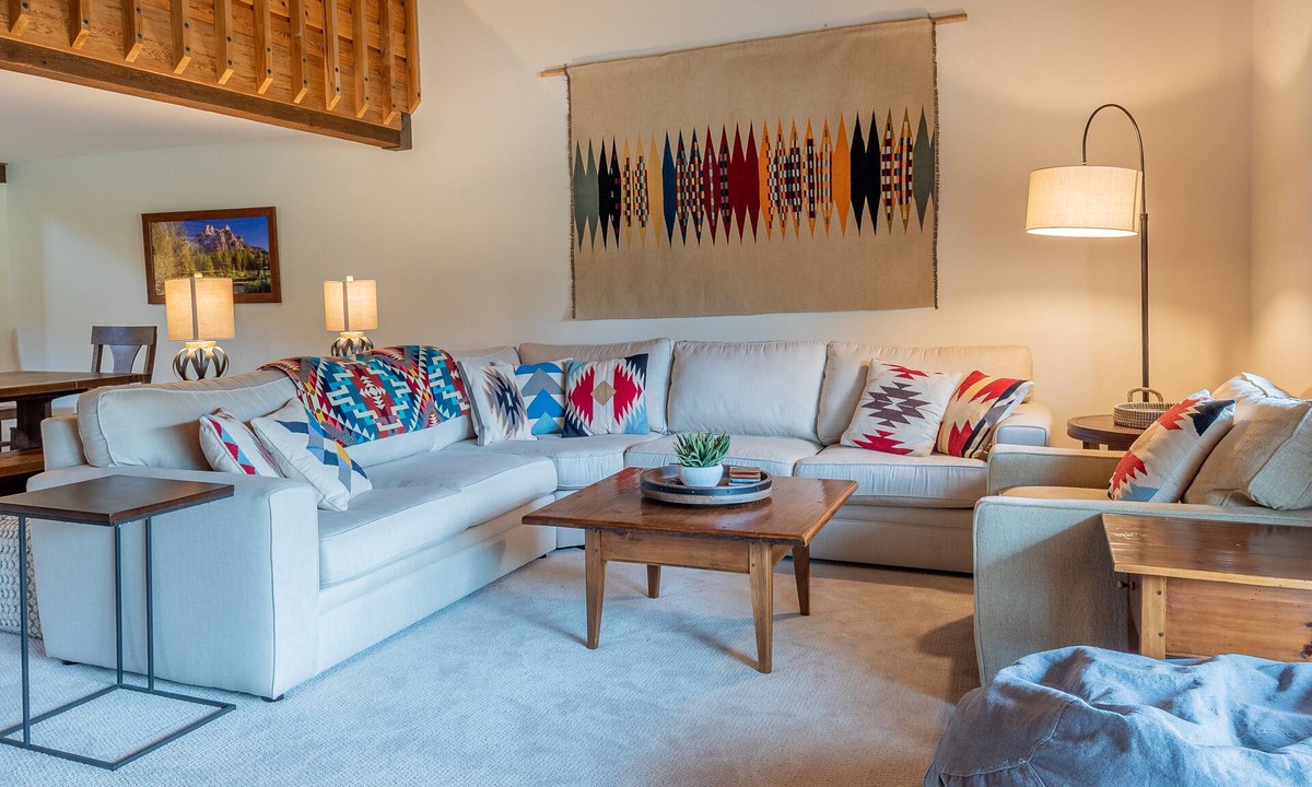 Elkhorn Village Condo | Sunburst Condo 2772 - Great for Families, Hot Tub Onsite