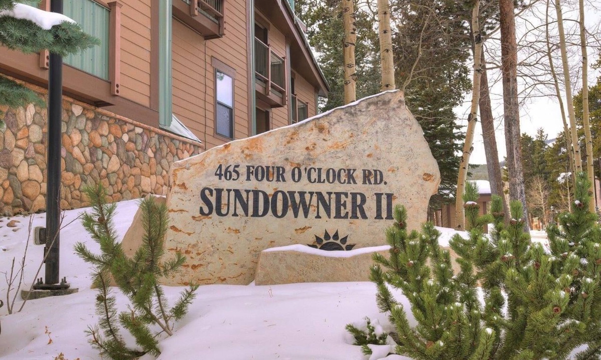 Four O'Clock Condo | Sundowner II 203