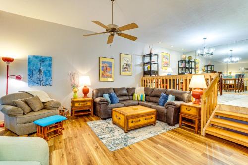 La Cita House | Sunny Titusville Retreat Near Space Coast!