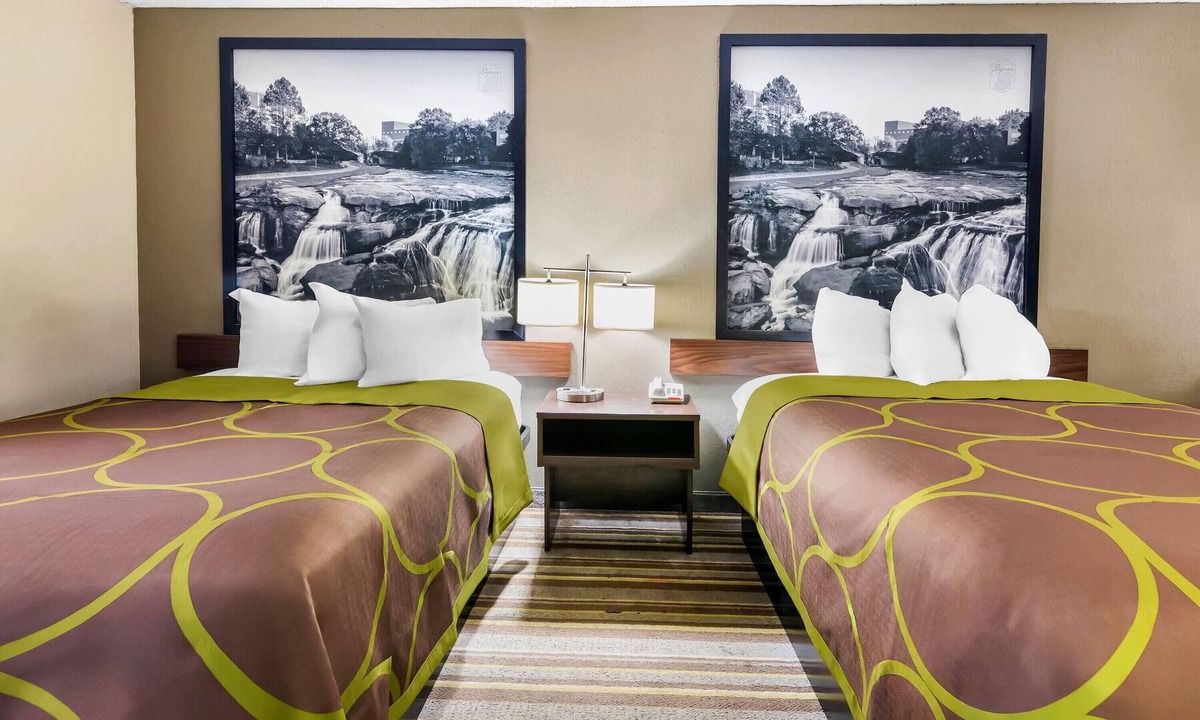 State Park Hotel | Super 8 by Wyndham Columbia