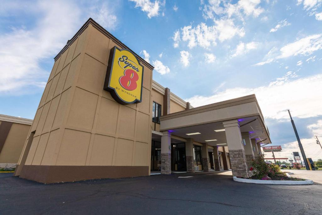 Goldsboro Hotel | Super 8 by Wyndham Goldsboro