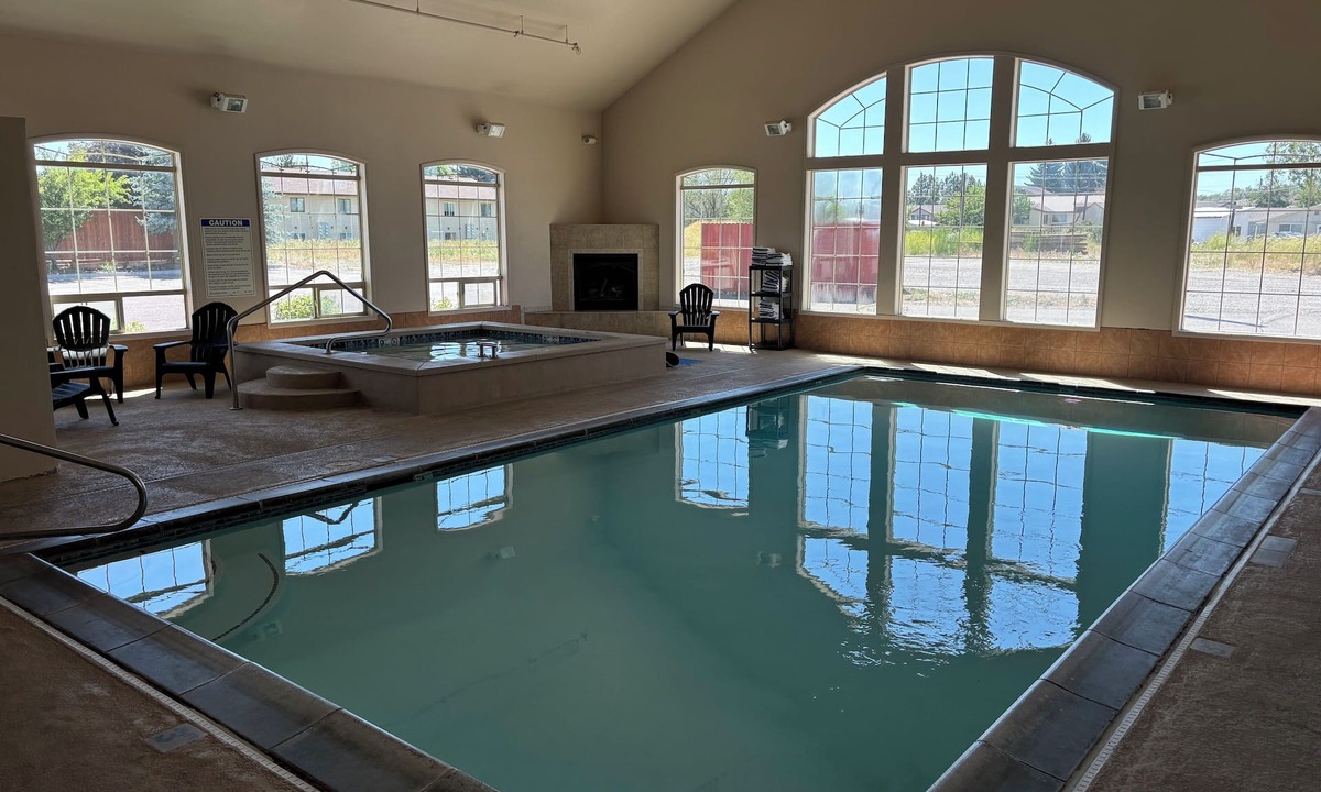 Rexburg Hotel | Super 8 by Wyndham Rexburg