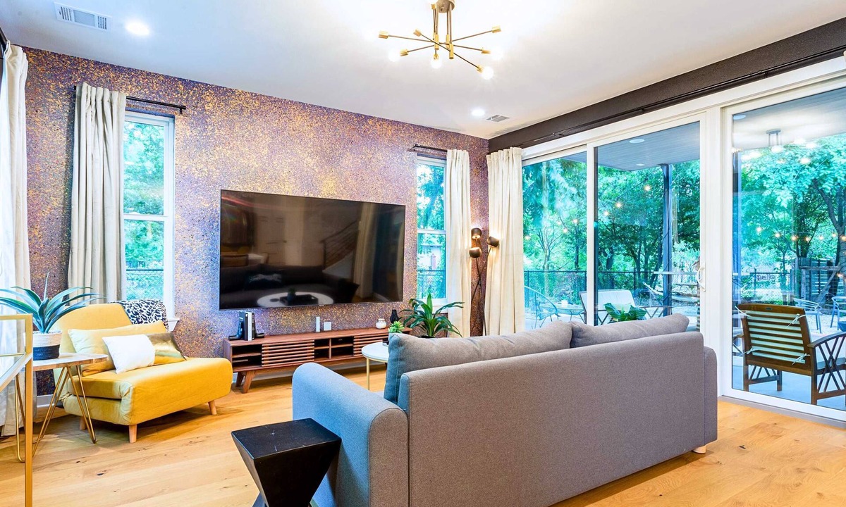 Govalle House | Supreme Eastside Home, 6 Min Drive to Downtown