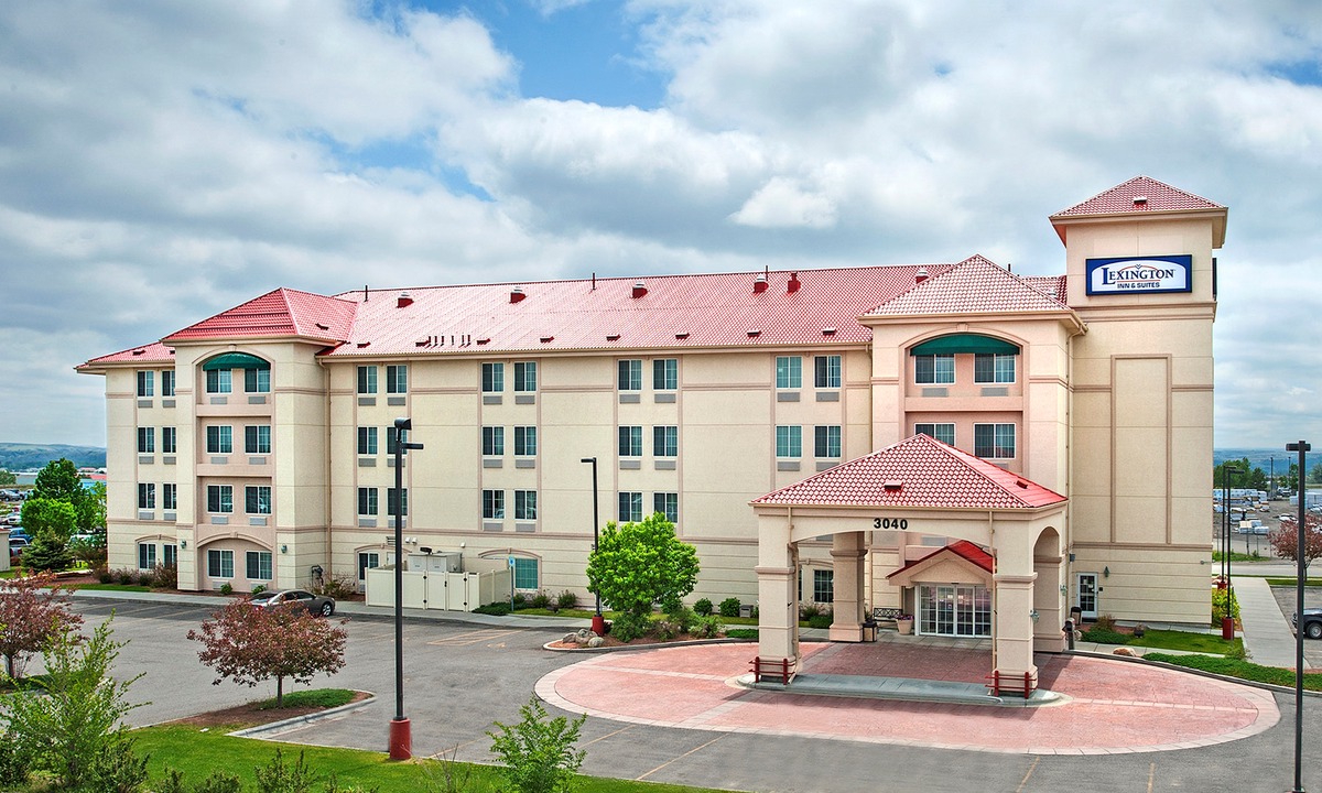 Billings Hotel | SureStay Plus Hotel by Best Western Billings