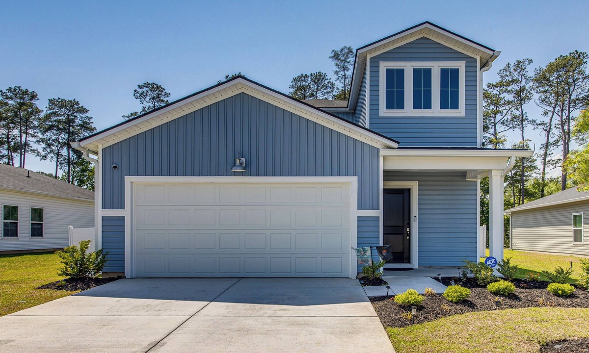 Longs House | Swim, Play & Golf: 'Divine Retreat on Long Beach'