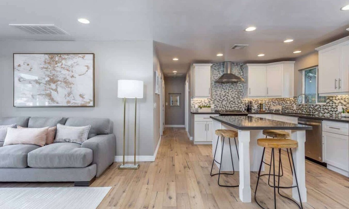 Camelback East House | Tangerine Terrace: Modern Living, Firepit, BBQ