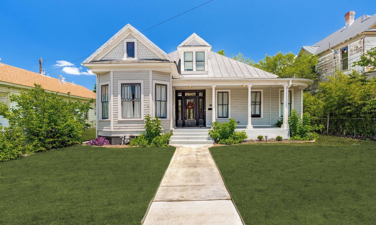 Government Hill House | TCH - Spacious 3bed/3.5 bath in San Antonio