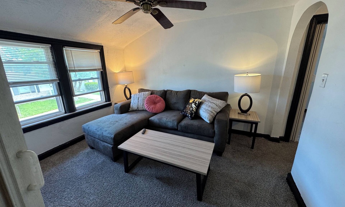 Eastpointe Condo | Terrific 2-bedroom upstairs condo with AC in charming Eastpointe