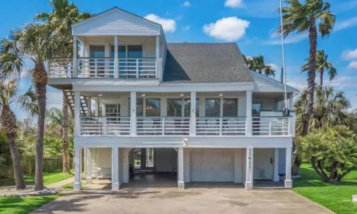 Pirates Beach House | Texas Vacation Home with Pool, Near the Beach