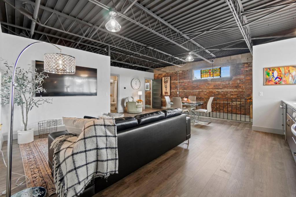 Fort Wayne Apartment | The 418. An 1866 Build with Modern Comforts