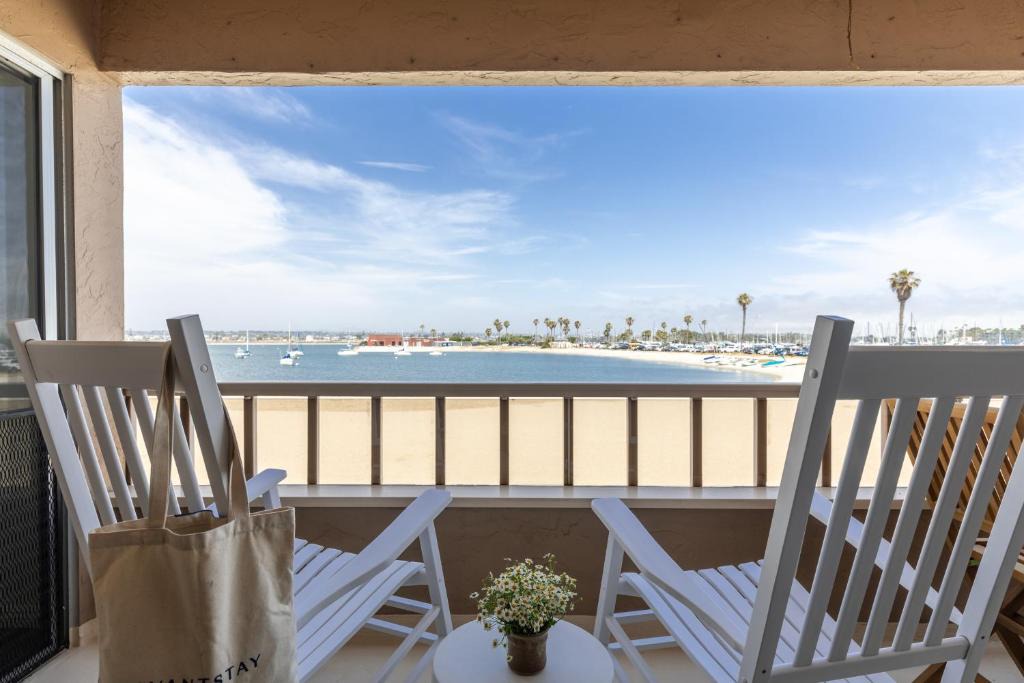 Central Mission Beach Apartment | The Bay View Units by AvantStay
