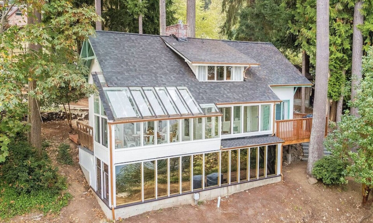 Bremerton House | The BayView Rendezvous - w/Beach Access & Kayaks