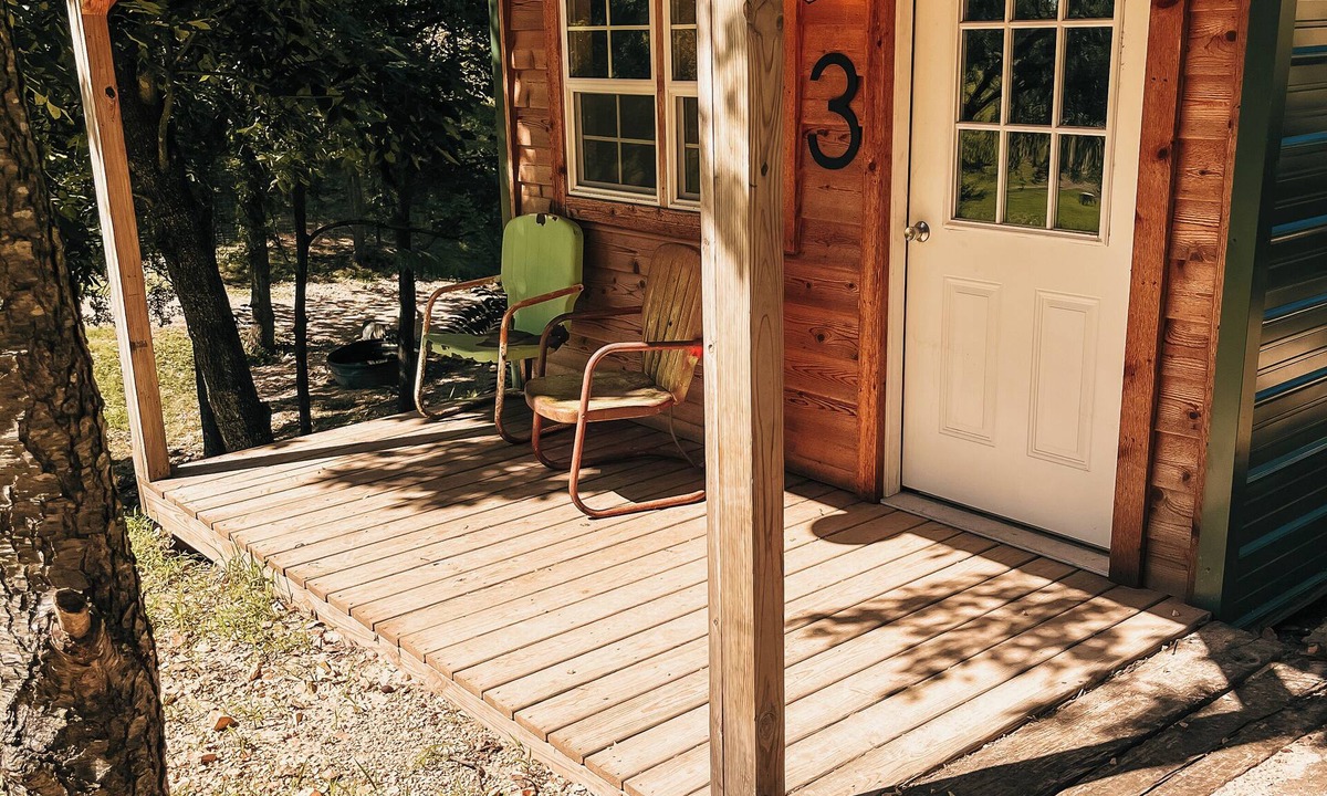 Iron Post Cabin | The Cabins at Bent Pine Ranch ~ Cabin #3