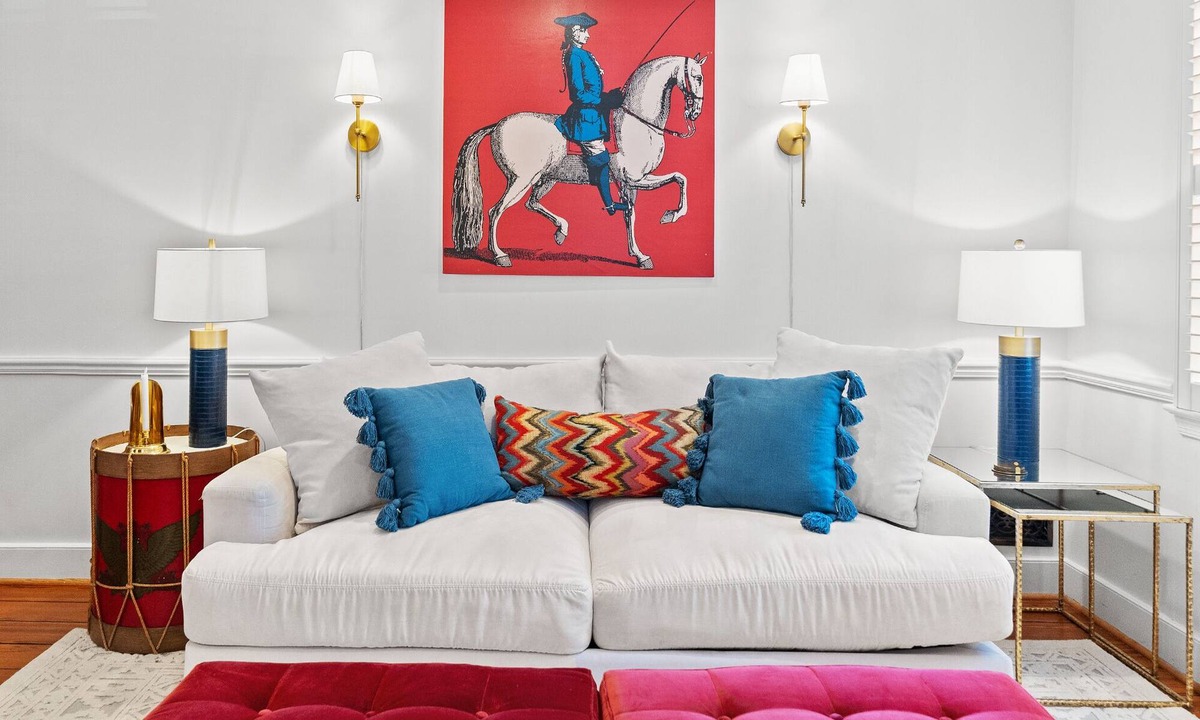 Old Town Alexandria House | The Cavalier - Quiet Corner of Old Town