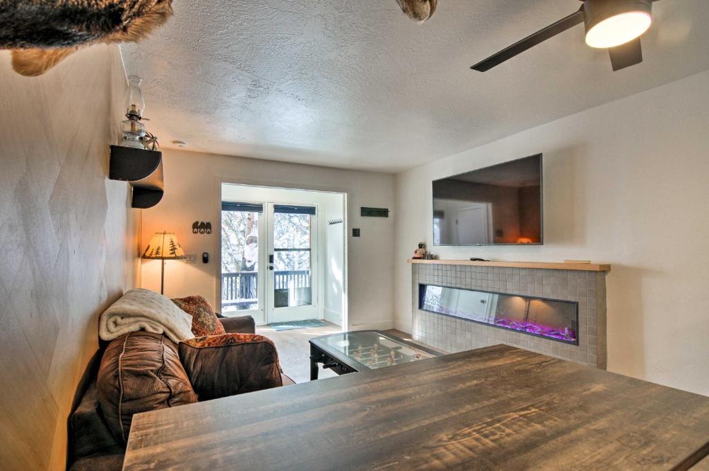 Beaver Apartment | The Cottages Ski-InandSki-Out Condo at Eagle Point!