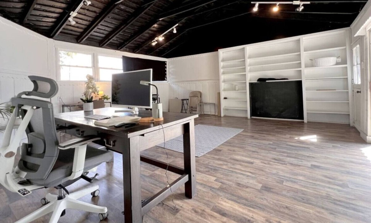 Palms House | The Culver Retreat Family Oasis w Office Backyard